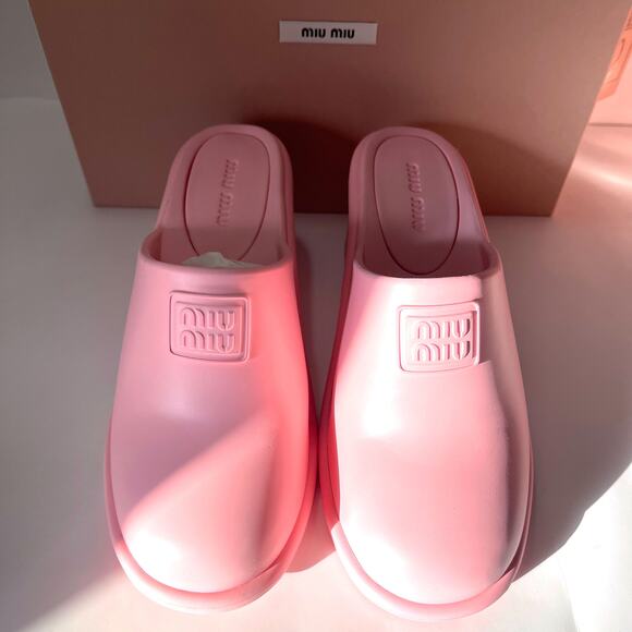 MIU MIU Lifestyle Logo Rubber Clog Mules in Light Pink Size 39/9 - Picture 6 of 16